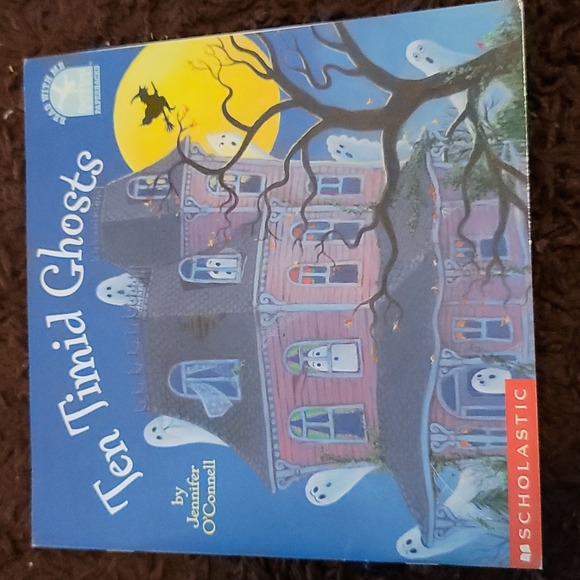 Halloween books - Picture 3 of 4